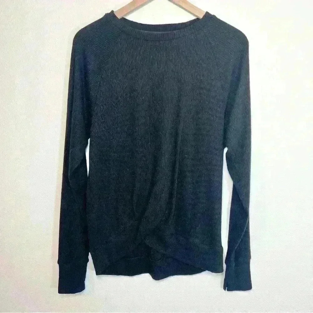 Zella Twist Front Black With Silver Long Sleeve Top Size Medium